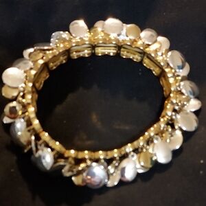 Gold and Silver Disc Charm Stretch Bracelet - 80s 7in Unisex Piece
